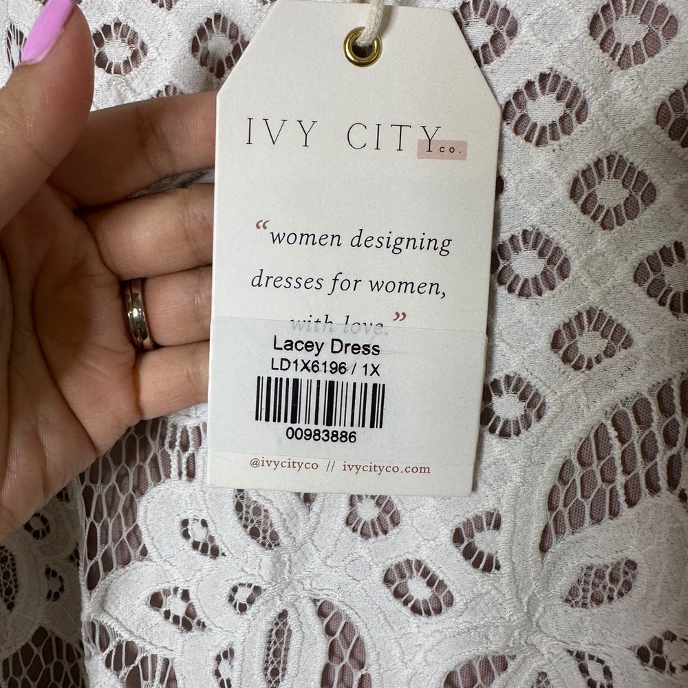 Ivy City Lacey Dress Womens 1X White Mauve Floral Lace Mock Neck Bell Sleeve NWT - Picture 4 of 7